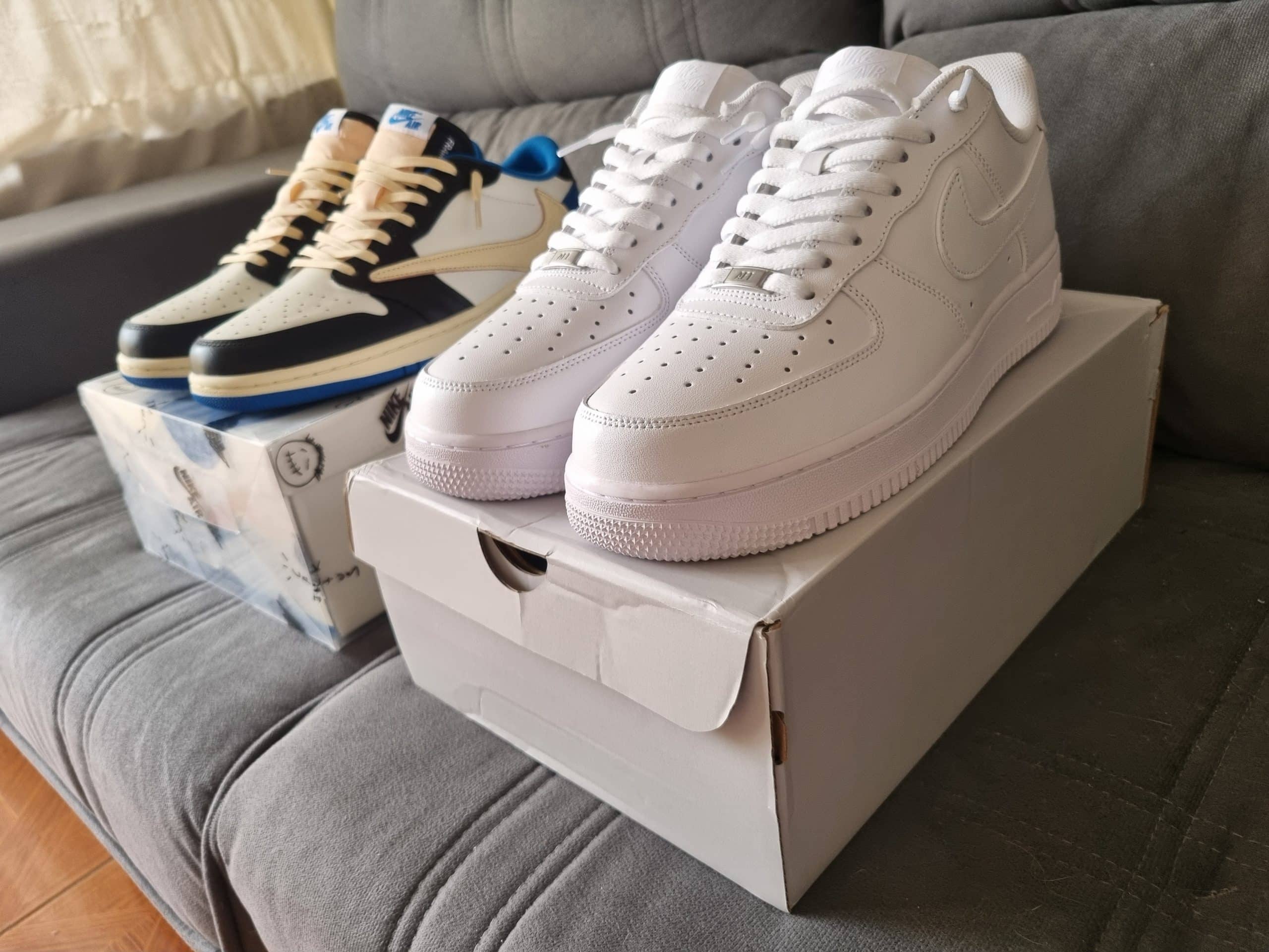 Sneakers